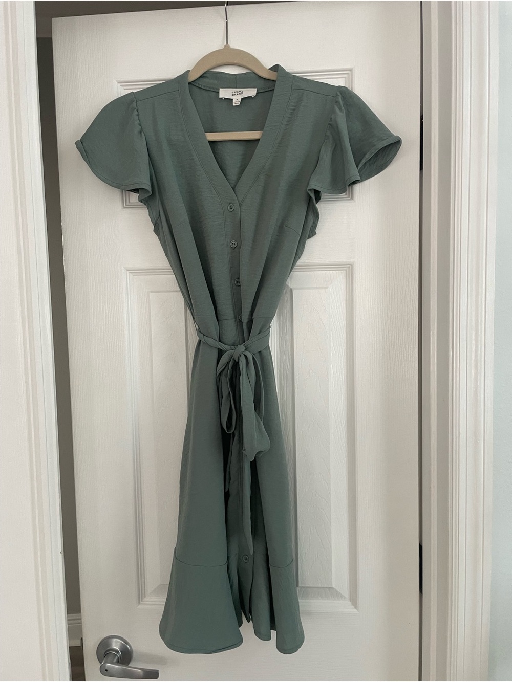 Lucky Brand Sage Green Button-Front Midi Dress with Tie Waist and Ruffle Sleeve
